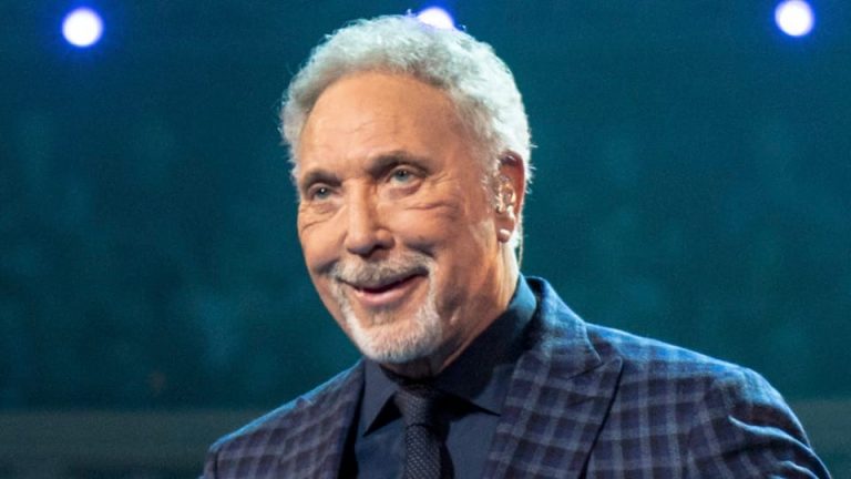 Watch Tom Jones Meets David Gilmour Performing “Purple Rain”